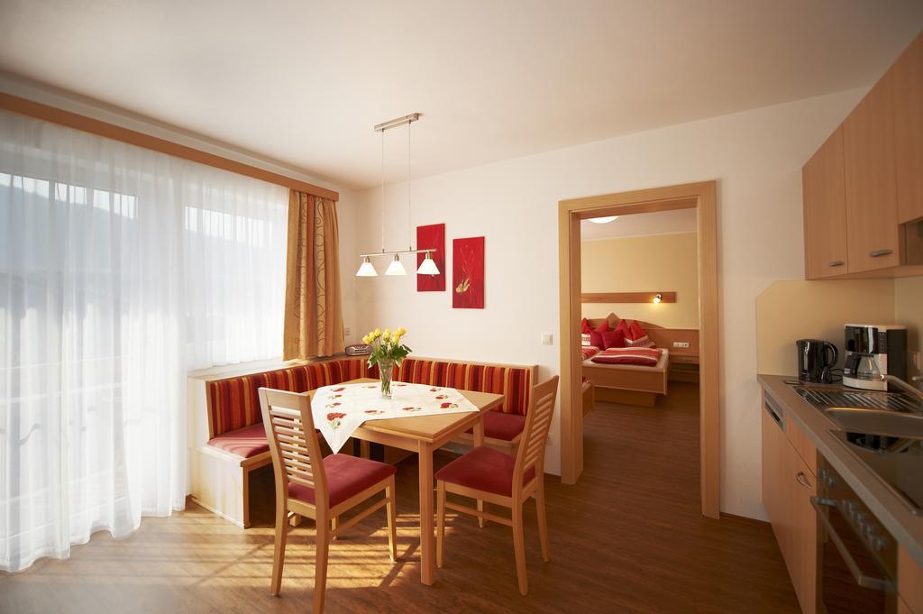 Appartements Bergblick Flachau Zimmer foto